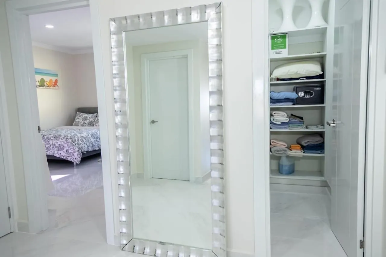 Spectacular Apartment In Tierra Del Sol Golf Course Palm Beach Aruba